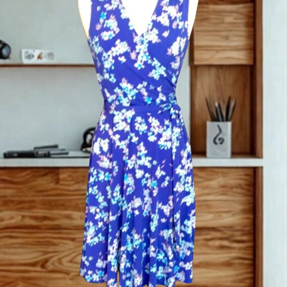 Dresses & Skirts - NWT Jessica Howard Blue Floral Dress